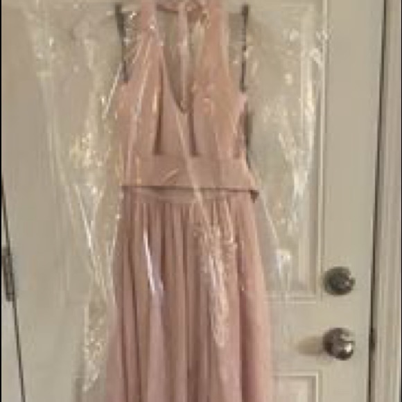 Brand new with tags, Vera Wang V-neck halter gown with sash in Blush. - Picture 3 of 4